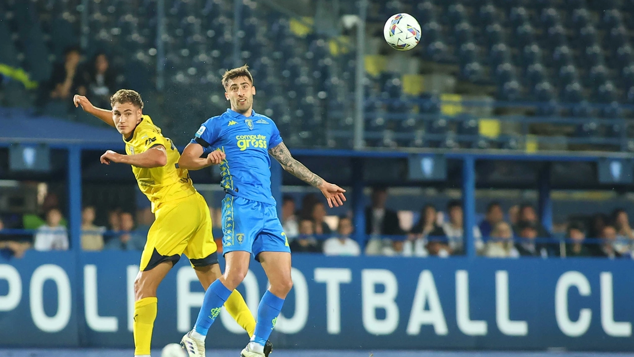 Mattia Viti, 23 anni, è cresciuto nelle giovanili azzurre. Quest'anno 32 partite e 1 gol