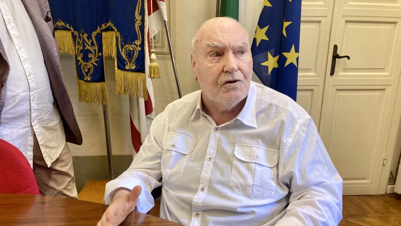 Giacomo Maccheroni, classe 1936, è stato sindaco di Pontedera ma anche presidente del consiglio regionale e deputato Giacomo Maccheroni, classe 1936, è stato sindaco di Pontedera ma anche presidente del consiglio regionale e deputato