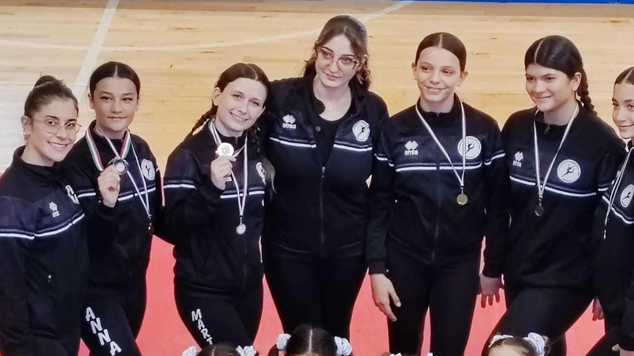 Ottimi risultati per le giovani atlete della Polisportiva Barbanella Uno a Camiore, con podi e medaglie in diverse categorie. Ottimi risultati per le giovani atlete della Polisportiva Barbanella Uno a Camiore, con podi e medaglie in diverse categorie.