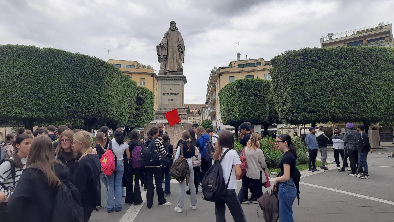 Il progetto di gemellaggio che lega la Musik MittelSchule di Thuringen con l’I.C. Cesalpino di Arezzo Il progetto di gemellaggio che lega la Musik MittelSchule di Thuringen con l’I.C. Cesalpino di Arezzo