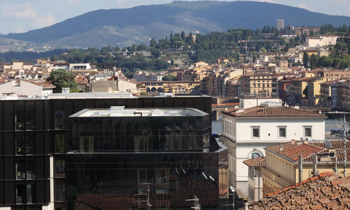 Cubo nero, valzer di rendering. Ora il Comune chiede gli atti. Il progetto cambiò in tre mosse Cubo nero, valzer di rendering. Ora il Comune chiede gli atti. Il progetto cambiò in tre mosse