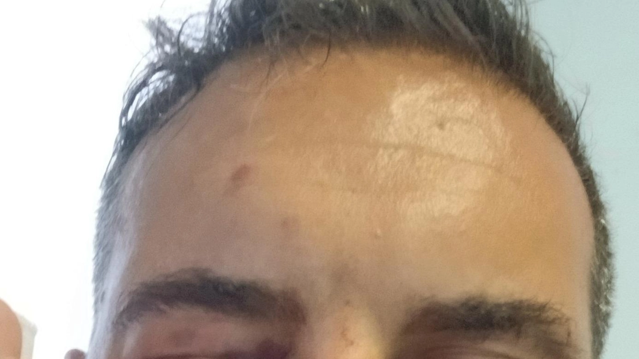 Tommaso Giacomelli nella foto che ha postato sul suo profilo Facebook Tommaso Giacomelli nella foto che ha postato sul suo profilo Facebook