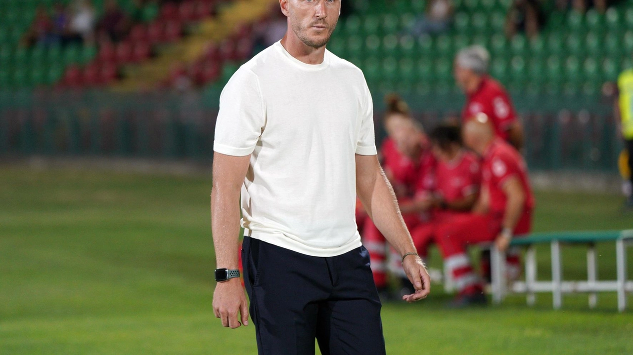 L’allenatore Ignazio Abate L’allenatore Ignazio Abate