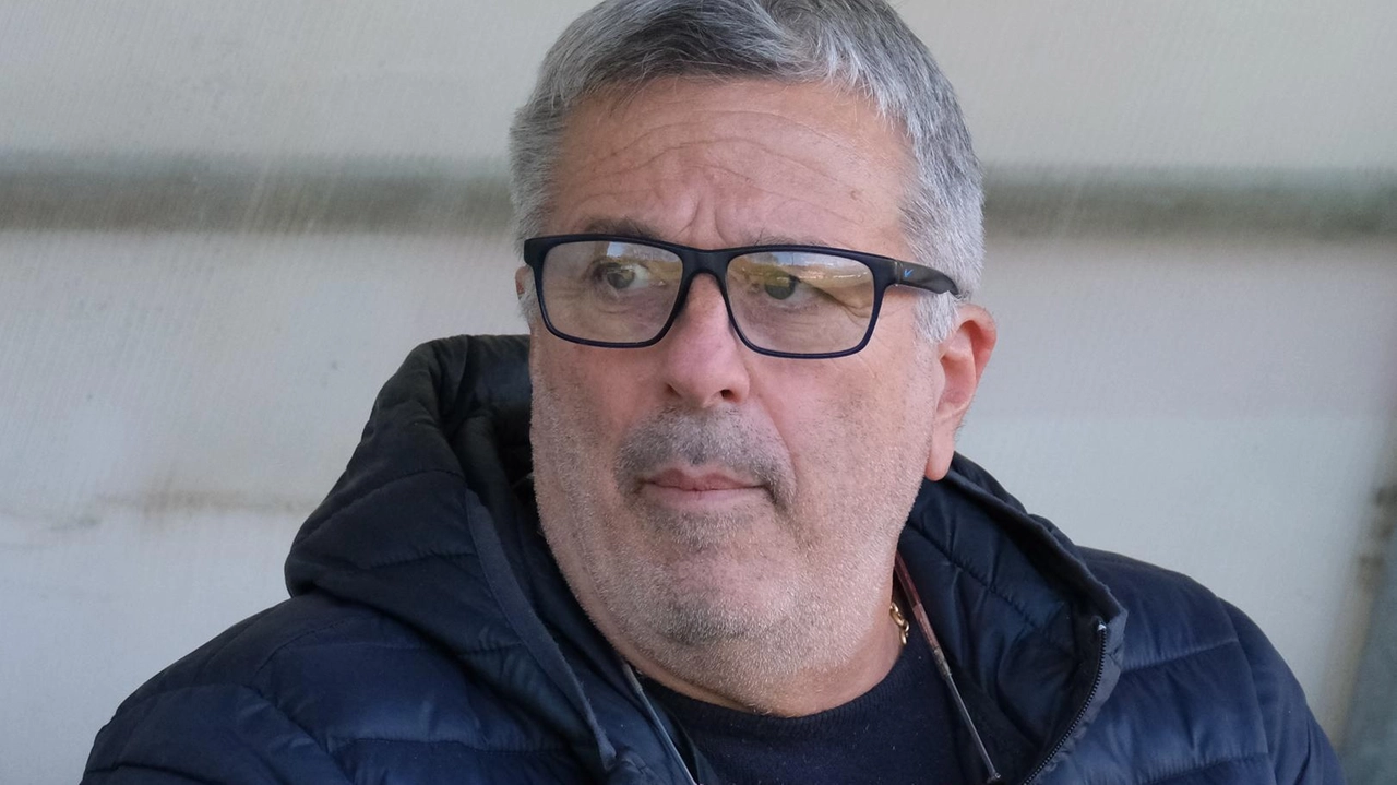Donello Resti e il Montevarchi hanno ufficializzato la conclusione del rapporto Donello Resti e il Montevarchi hanno ufficializzato la conclusione del rapporto