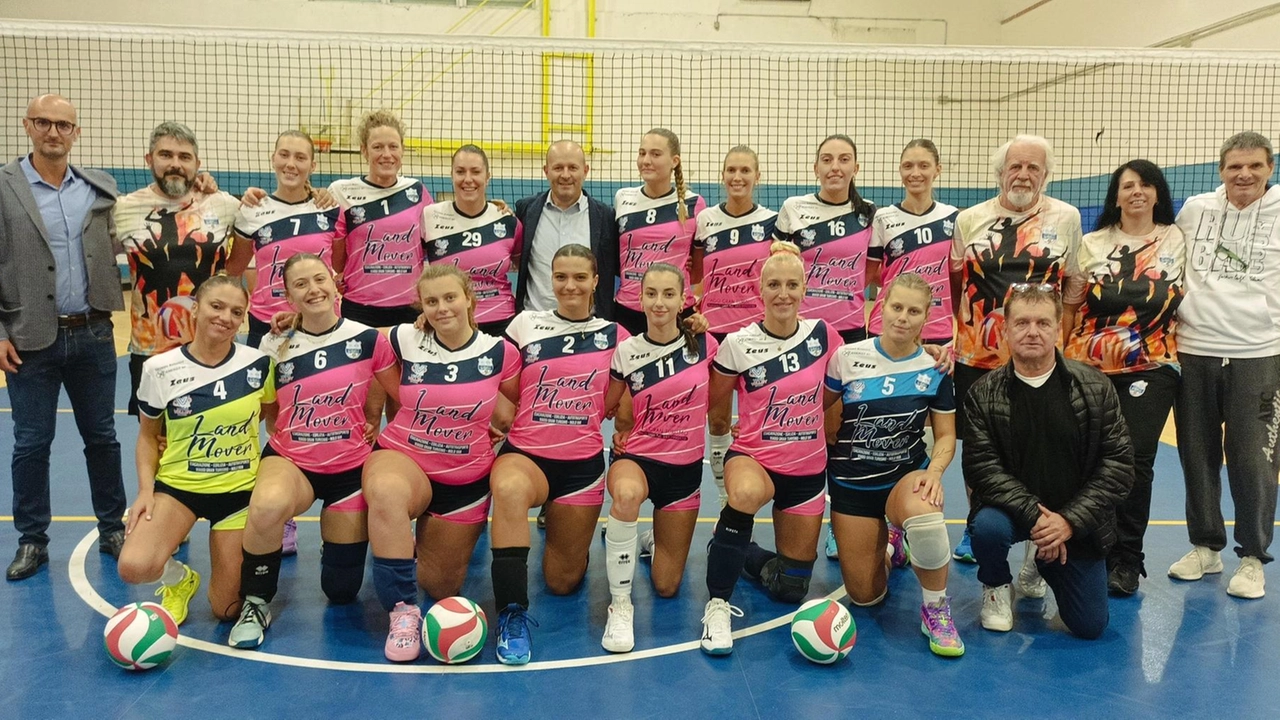 Il Volley Team Lunigiana si prepara al debutto nel campionato di serie C femminile con grande determinazione e fiducia. La squadra affronterà il Blu Volley Quarrata in una partita considerata delicata, ma si mostra pronta a dimostrare il proprio valore e a lottare per un ottimo risultato. Il Volley Team Lunigiana si prepara al debutto nel campionato di serie C femminile con grande determinazione e fiducia. La squadra affronterà il Blu Volley Quarrata in una partita considerata delicata, ma si mostra pronta a dimostrare il proprio valore e a lottare per un ottimo risultato.