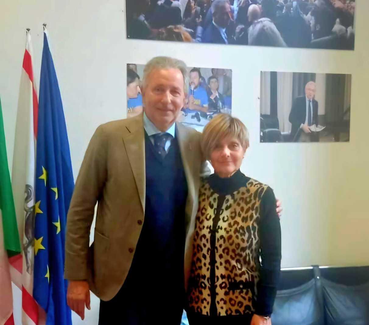 Arriva la cavalleria. Trenta agenti di rinforzo nell’estate viareggina: "Ma serve pure l’esercito" Arriva la cavalleria. Trenta agenti di rinforzo nell’estate viareggina: "Ma serve pure l’esercito"