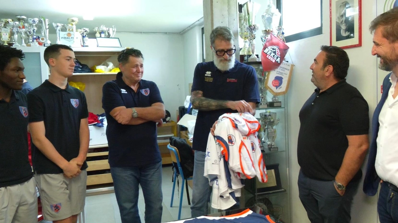 I Dragons Prato Under 15 partono per le finali nazionali ad Agropoli, puntando al titolo di Eccellenza. I Dragons Prato Under 15 partono per le finali nazionali ad Agropoli, puntando al titolo di Eccellenza.