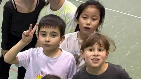 Festa per tutti domani in centro, con. giochi. da tutto il mondo proposti da persone che abitano qui Festa per tutti domani in centro, con. giochi. da tutto il mondo proposti da persone che abitano qui