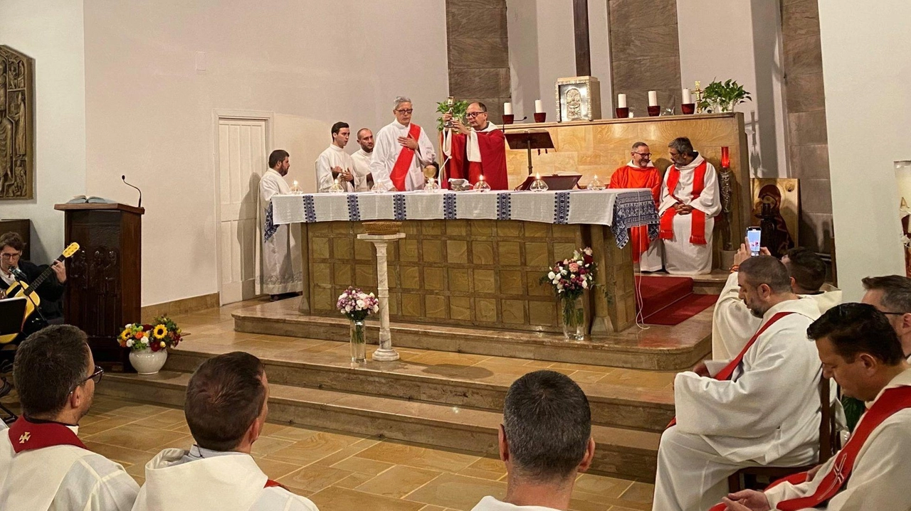 Celebrazione. a San Donato all’Elce; nella foto il vescovo Ivan Celebrazione. a San Donato all’Elce; nella foto il vescovo Ivan