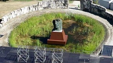 Il nuovo allestimento del Teatro del silenzio Il nuovo allestimento del Teatro del silenzio