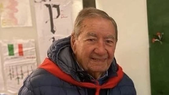 Il partigiano Fiorello Fabbri, 96 anni, presidente onorario di Anpi Prato. «. Vedere ragazzi interessati alla nostra storia mi riempie di speranza. Sono felice di poter condividere la mia esperienza» Il partigiano Fiorello Fabbri, 96 anni, presidente onorario di Anpi Prato. «. Vedere ragazzi interessati alla nostra storia mi riempie di speranza. Sono felice di poter condividere la mia esperienza»