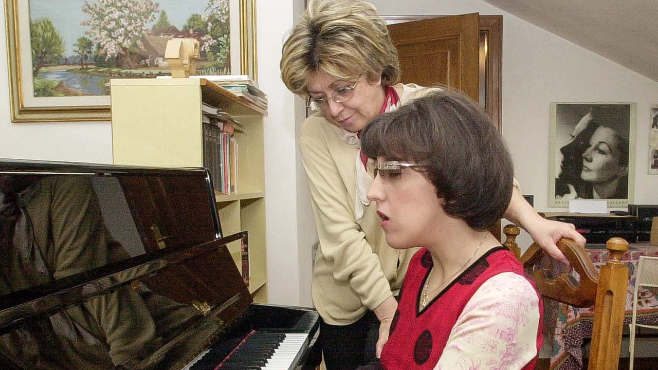 La perugina Valentina Locchi, settantaquattro puntate da campionessa di Sarabanda. Qui con la madre La perugina Valentina Locchi, settantaquattro puntate da campionessa di Sarabanda. Qui con la madre