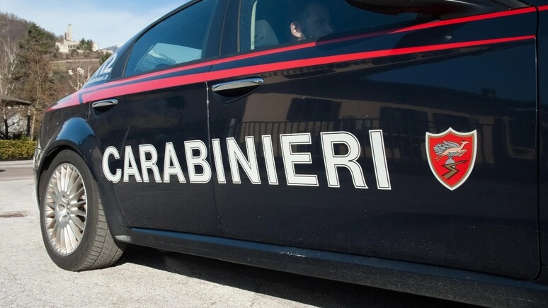 L'arresto eseguito dai carabinieri L'arresto eseguito dai carabinieri