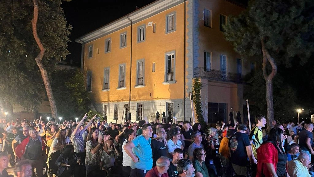 Al Giardino della Nunziatina quasi 700 spettatori domenica sera. Il gestore. Nanni Buscemi: "Vogliamo offrire un punto di riferimento alternativo".