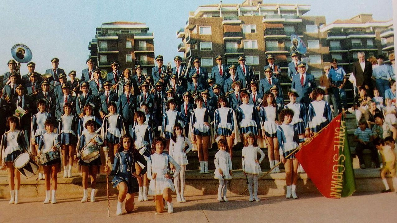 Un secolo e mezzo di storia racchiuso in un giornale speciale di circa 30 pagine. “Storia di una banda. Storia... Un secolo e mezzo di storia racchiuso in un giornale speciale di circa 30 pagine. “Storia di una banda. Storia...