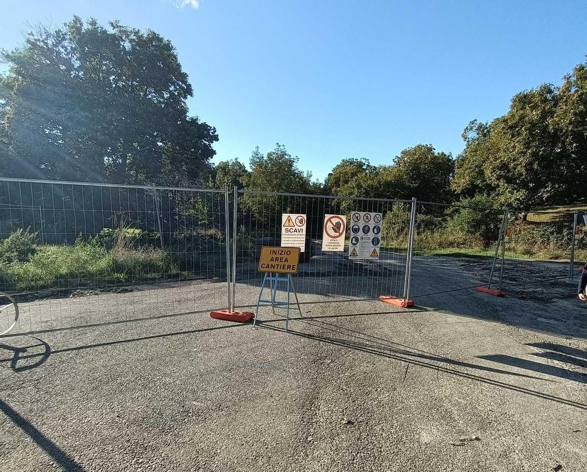 La segnalazione dei cittadini: "Lavori per il teleriscaldamento utili. Però abbiamo anche molti disagi"