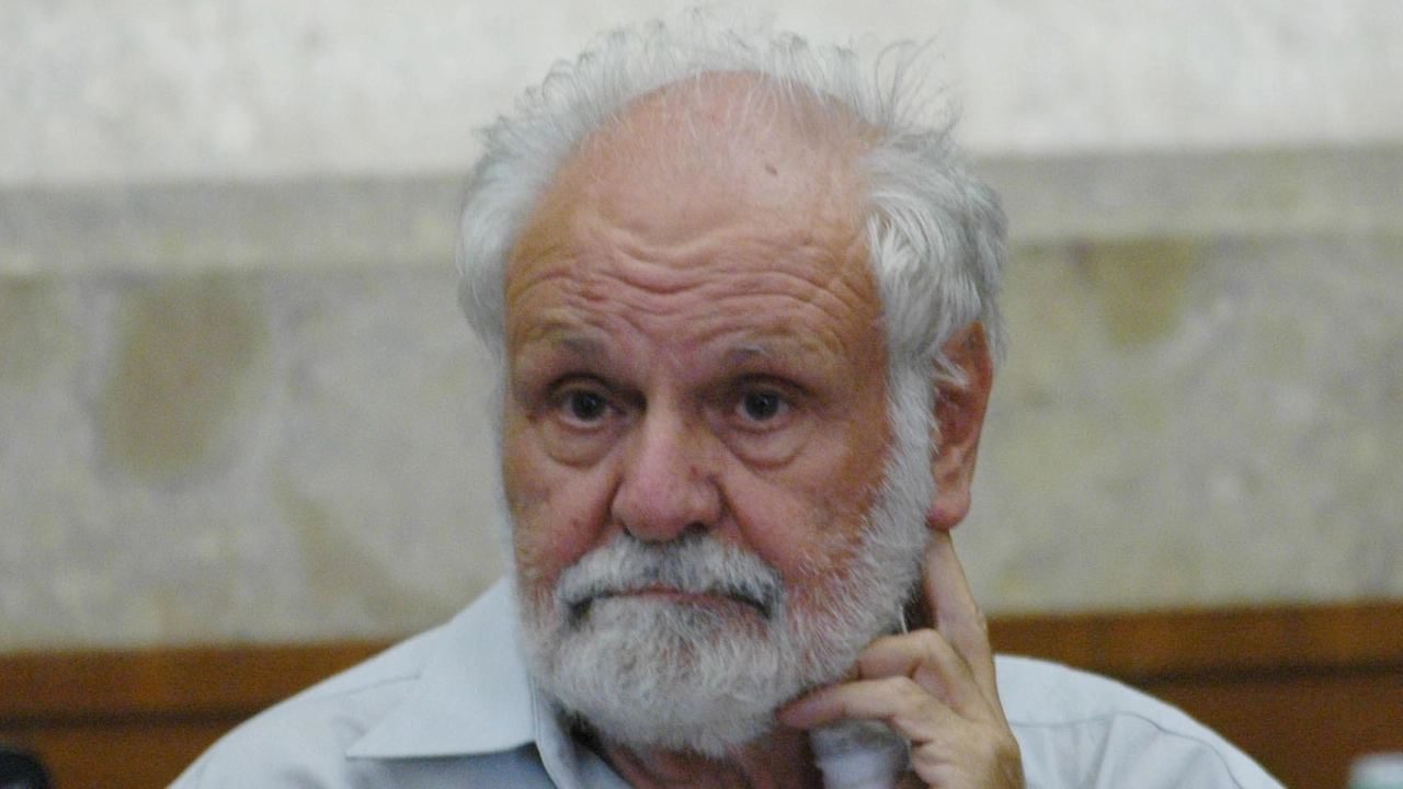 Goffredo Fofi si è spento a 88 anni: maestro di generazioni di intellettuali Goffredo Fofi si è spento a 88 anni: maestro di generazioni di intellettuali