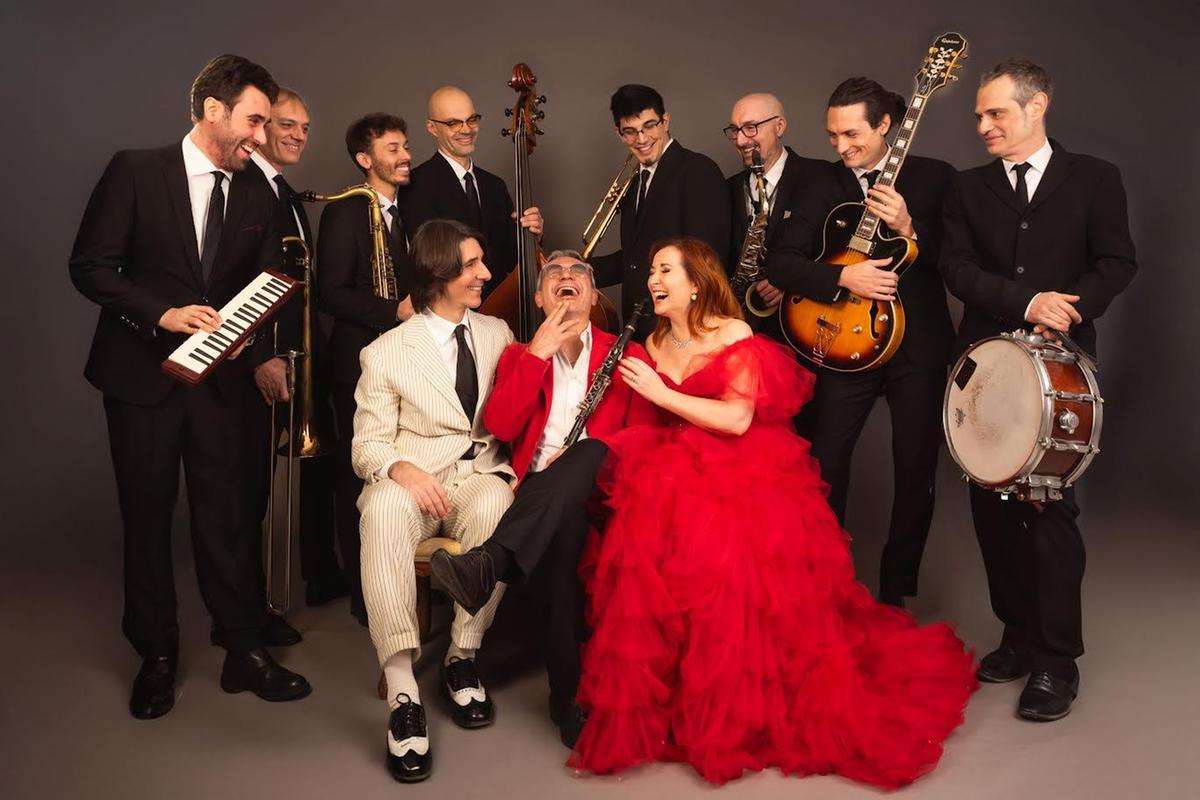 https://www.lanazione.it/image-service/view/acePublic/alias/contentid/OTIyN2Q5ZDYtNjFlNy00/0/la-rocca-risplende-con-il-jazz-quattro-giorni-di-concerti-e-incontri.jpeg?f=1.91:1&w=1200