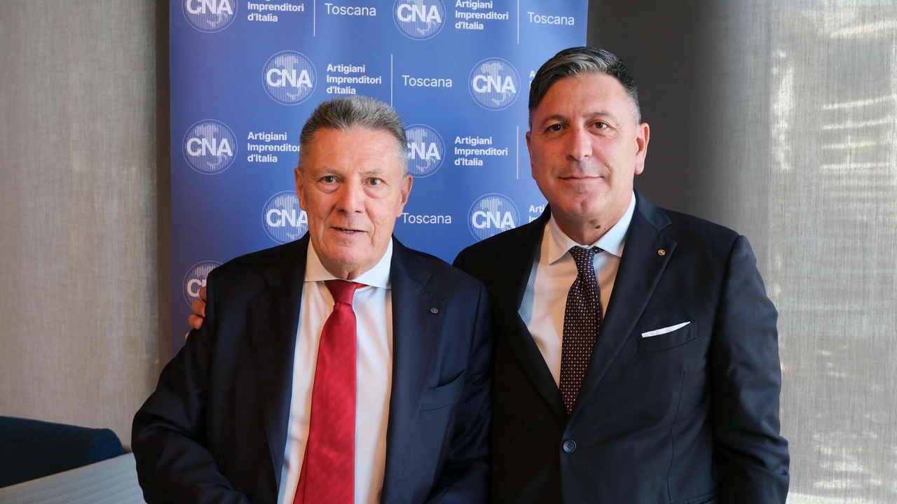 A sinistra il presidente di Cna Toscana, Luca Tonini. A fianco il presidente nazionale di Cna, Dario Costantini. A sinistra il presidente di Cna Toscana, Luca Tonini. A fianco il presidente nazionale di Cna, Dario Costantini.