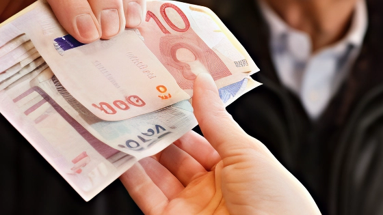 La radiografia del report di Camera di Commercio su «Arezzo 2030» sui pensionati presenta un quadro con dati sui quali riflettere: abbiamo le pensioni più basse della Toscana La radiografia del report di Camera di Commercio su «Arezzo 2030» sui pensionati presenta un quadro con dati sui quali riflettere: abbiamo le pensioni più basse della Toscana