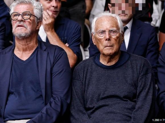 Capannina, la gioia di Armani: “Qui c’è la bellezza senza tempo”. Così Re Giorgio ha sbaragliato la concorrenza