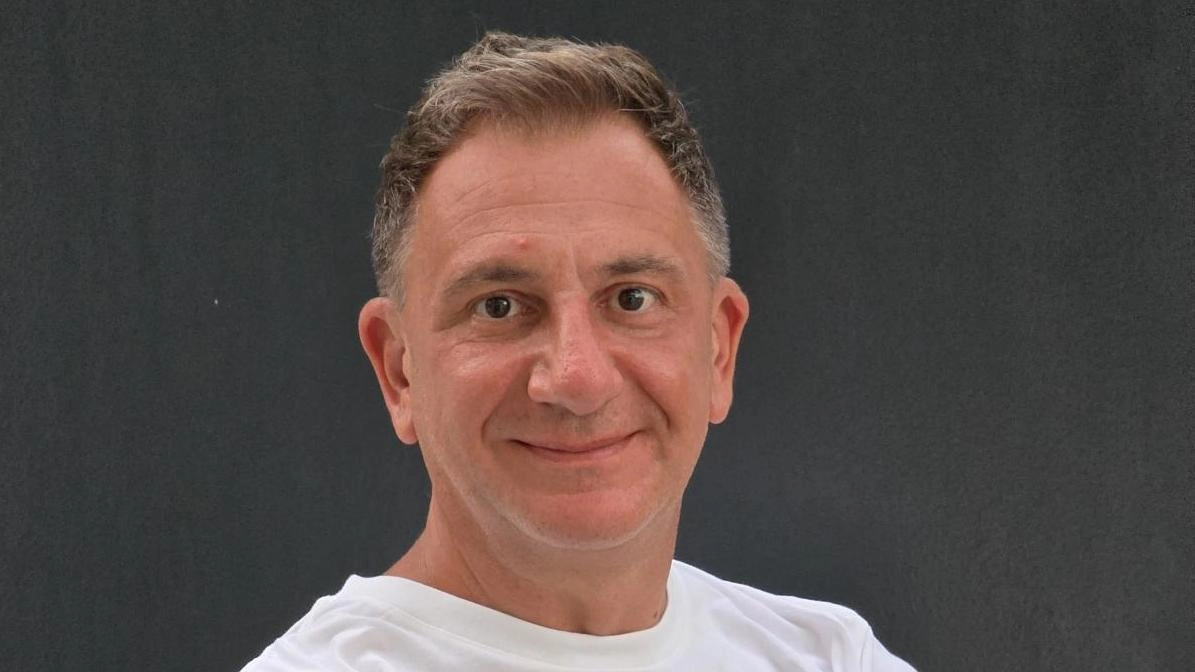 Simone Zanieri, conosciuto come «Zazza», sestese divenuto un fenomeno sui social Simone Zanieri, conosciuto come «Zazza», sestese divenuto un fenomeno sui social