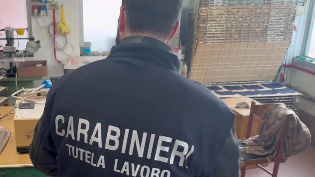 Il maxi controllo ha. richiesto il coinvolgimento di un ingente numero di uomini e mezzi, impegnati anche i carabinieri (Foto d’archivio) Il maxi controllo ha. richiesto il coinvolgimento di un ingente numero di uomini e mezzi, impegnati anche i carabinieri (Foto d’archivio)