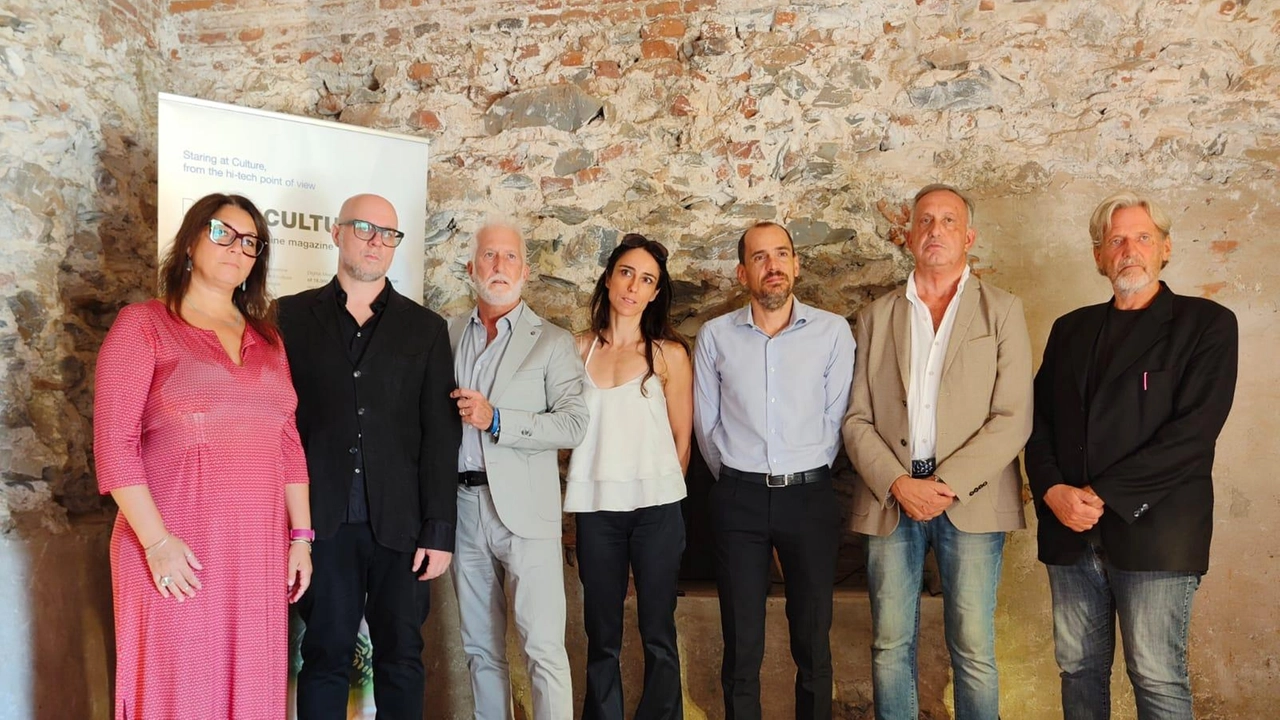 La presentazione della mostra di arte digitale che si apre stasera al Parlascio La presentazione della mostra di arte digitale che si apre stasera al Parlascio