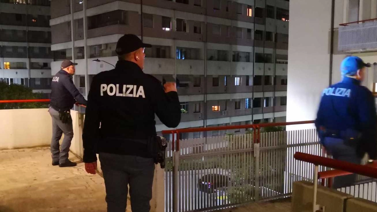 L’operazione delle volanti della Questura di Perugia L’operazione delle volanti della Questura di Perugia