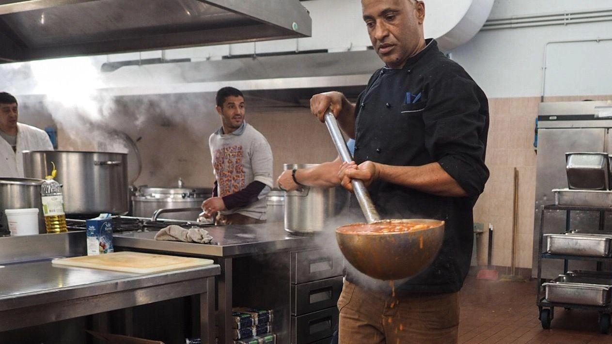 Le cucine nel carcere di. Sollicciano sono due, ma solo una è attualmente agibile (Foto di Barbara Cardini) Le cucine nel carcere di. Sollicciano sono due, ma solo una è attualmente agibile (Foto di Barbara Cardini)