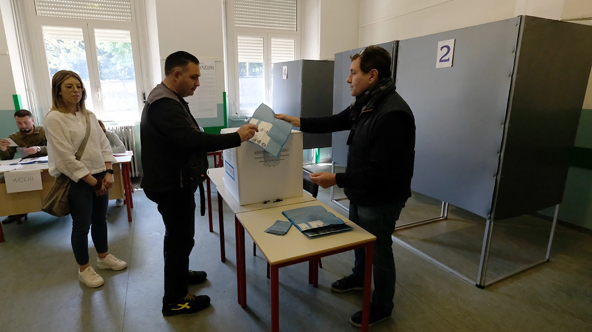 Un seggio elettorale (Foto di repertorio) Un seggio elettorale (Foto di repertorio)