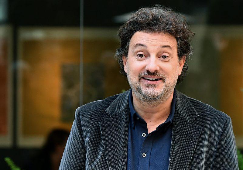 https://www.lanazione.it/image-service/view/acePublic/alias/contentid/OTNmM2RkNGMtOWFkNi00/0/pieraccioni.jpeg
