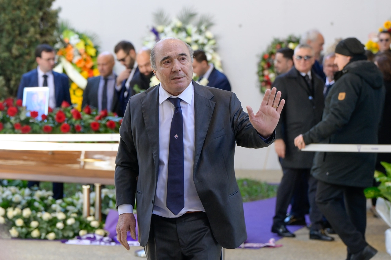 Rocco Commisso alla camera ardente (Fotocronache Germogli)