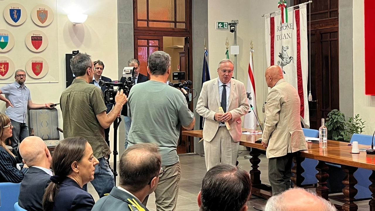 Pergamena a Tescaroli. Scontro tra Ast e ’Il Foglio’