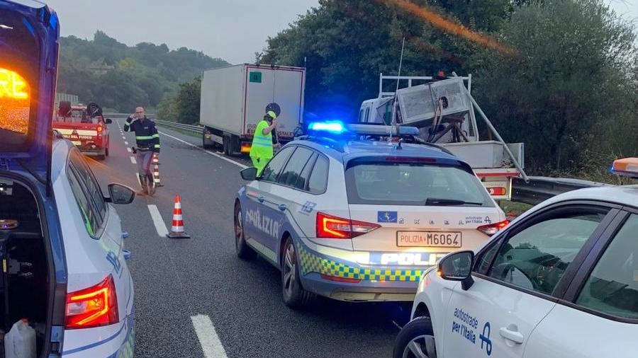 L’incidente di ieri mattina tra Orvieto e Attigliano in direzione sud L’incidente di ieri mattina tra Orvieto e Attigliano in direzione sud