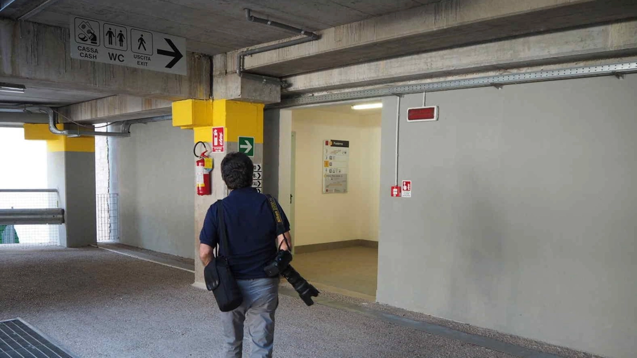 Il parcheggio della Posterna per il quale il Comune è stato condannato a pagare 400mila euro per questioni legate all’esproprio dei terreni, somma accantonata dall’ente Il parcheggio della Posterna per il quale il Comune è stato condannato a pagare 400mila euro per questioni legate all’esproprio dei terreni, somma accantonata dall’ente