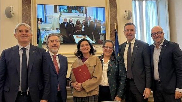 I componenti della Commissione parlamentare che ha redatto la proposta di legge sul Consorzio della Laguna I componenti della Commissione parlamentare che ha redatto la proposta di legge sul Consorzio della Laguna
