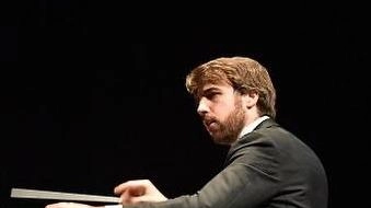 Il maestro direttore d’orchestra Pietro Mezzetti, che domani sera sarà protagonista a Montespertoli con lo spettacolo “I giochi di Mozart” Il maestro direttore d’orchestra Pietro Mezzetti, che domani sera sarà protagonista a Montespertoli con lo spettacolo “I giochi di Mozart”