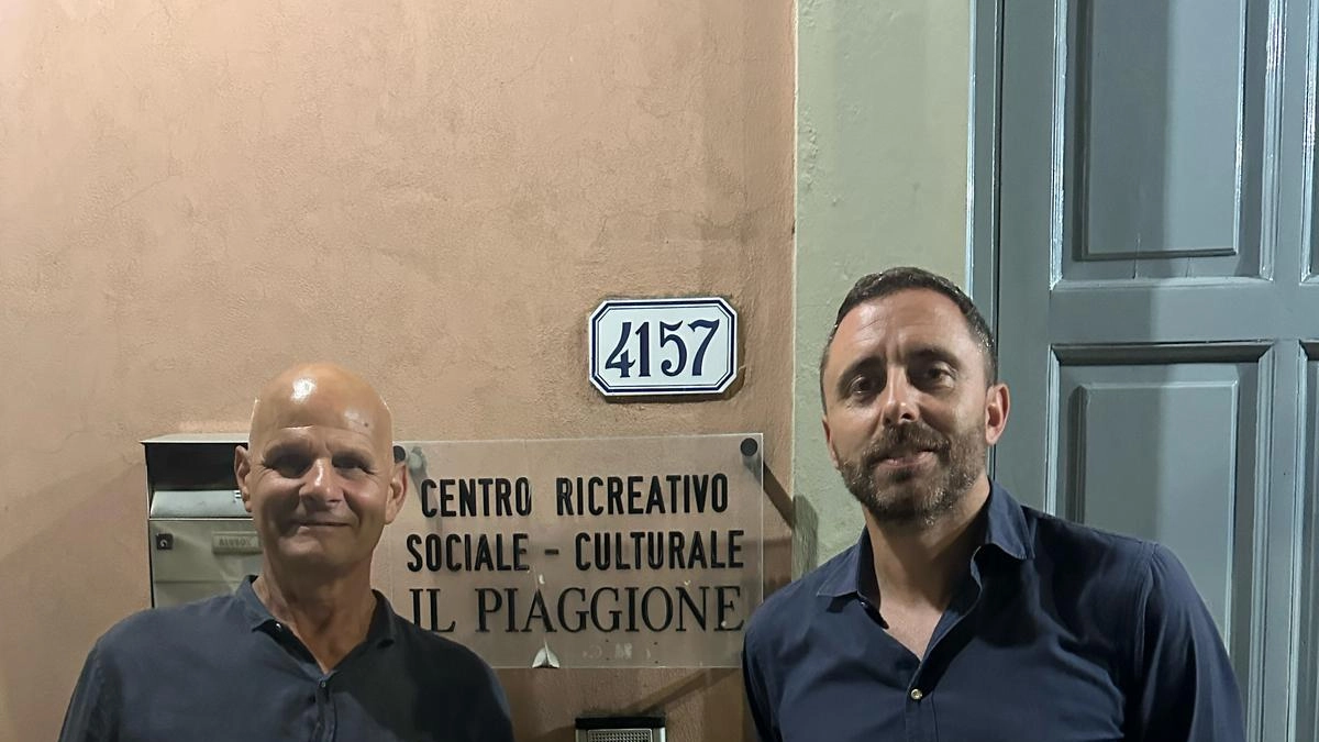 Una delegazione di Difendere Lucca ha incontrato giovedì scorso i residenti del Piaggione al circolo ricreativo di zona. Presenti... Una delegazione di Difendere Lucca ha incontrato giovedì scorso i residenti del Piaggione al circolo ricreativo di zona. Presenti...