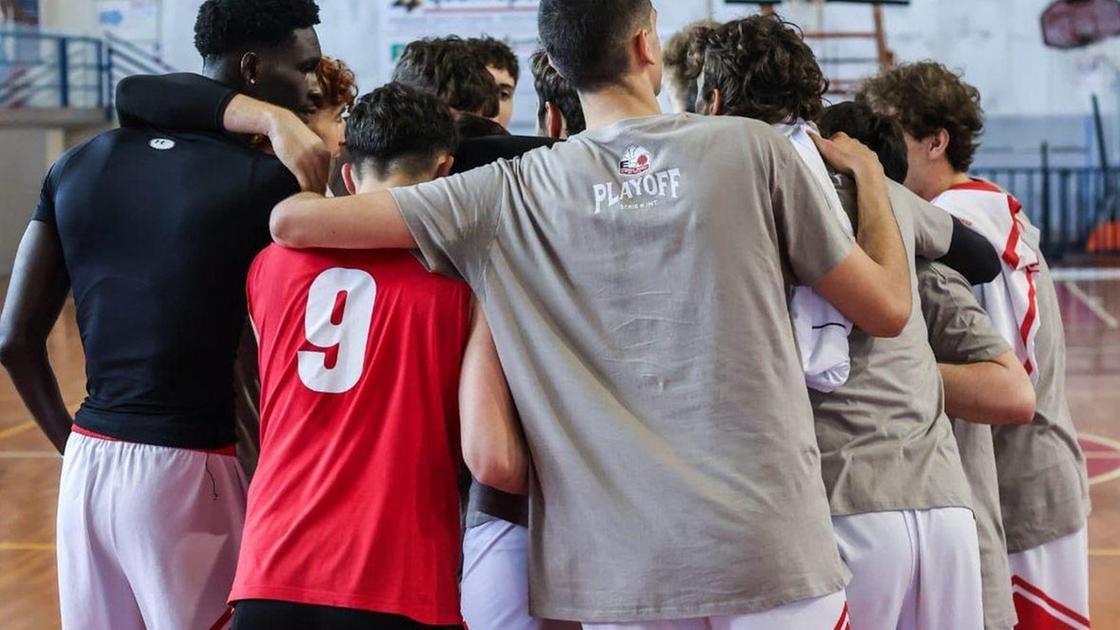 Etrusca basket San Miniato trionfa nei quarti di finale playoff contro BC servizi basket Aretina Etrusca basket San Miniato trionfa nei quarti di finale playoff contro BC servizi basket Aretina