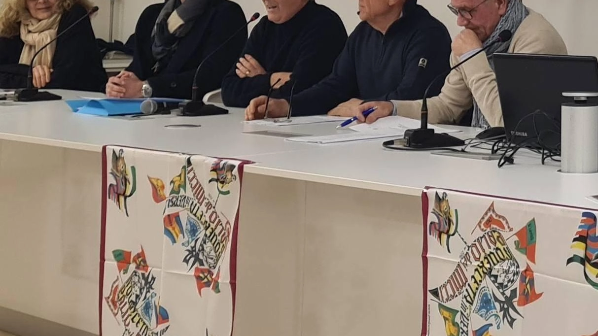 Il giorno della presentazione ufficiale della 66^ edizione del Miccio Canterino avvenuta nella sede della Croce Bianca a Querceta Il giorno della presentazione ufficiale della 66^ edizione del Miccio Canterino avvenuta nella sede della Croce Bianca a Querceta