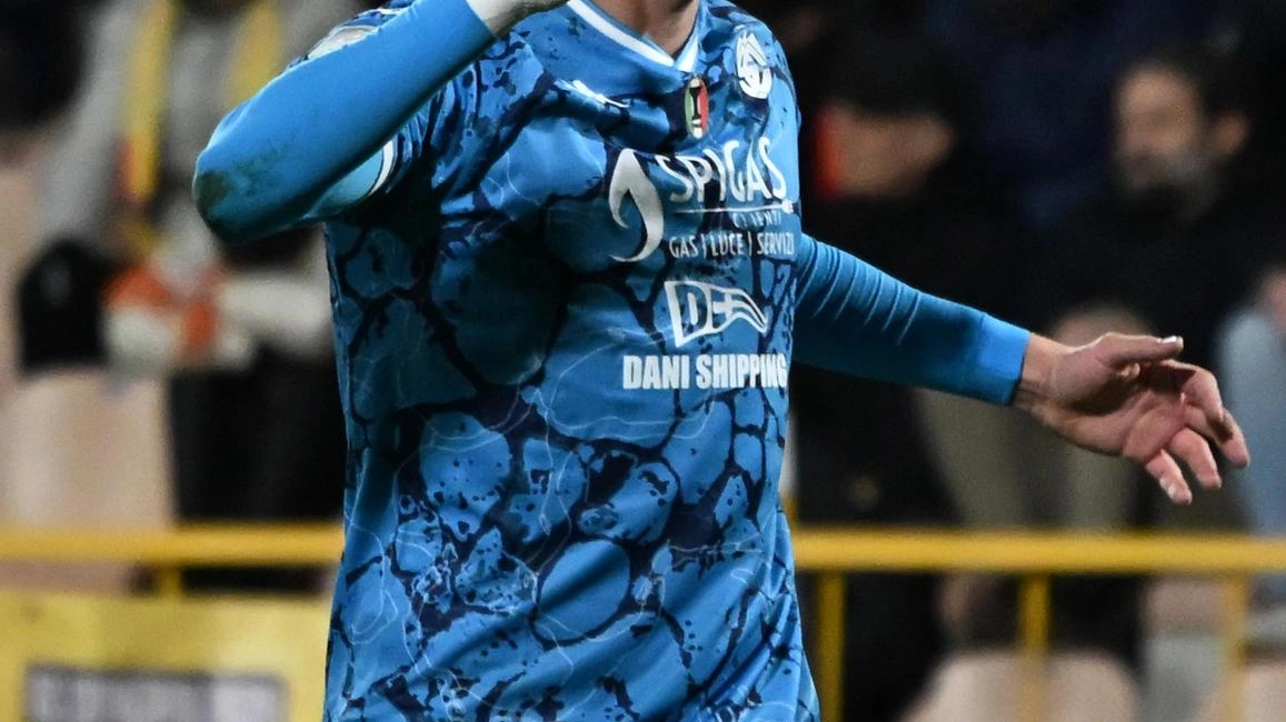 Catanzaro-Spezia 0-1 del dicembre scorso,. l’esultanza di Pio Esposito dopo il gol della meritata vittoria delle Aquile Catanzaro-Spezia 0-1 del dicembre scorso,. l’esultanza di Pio Esposito dopo il gol della meritata vittoria delle Aquile
