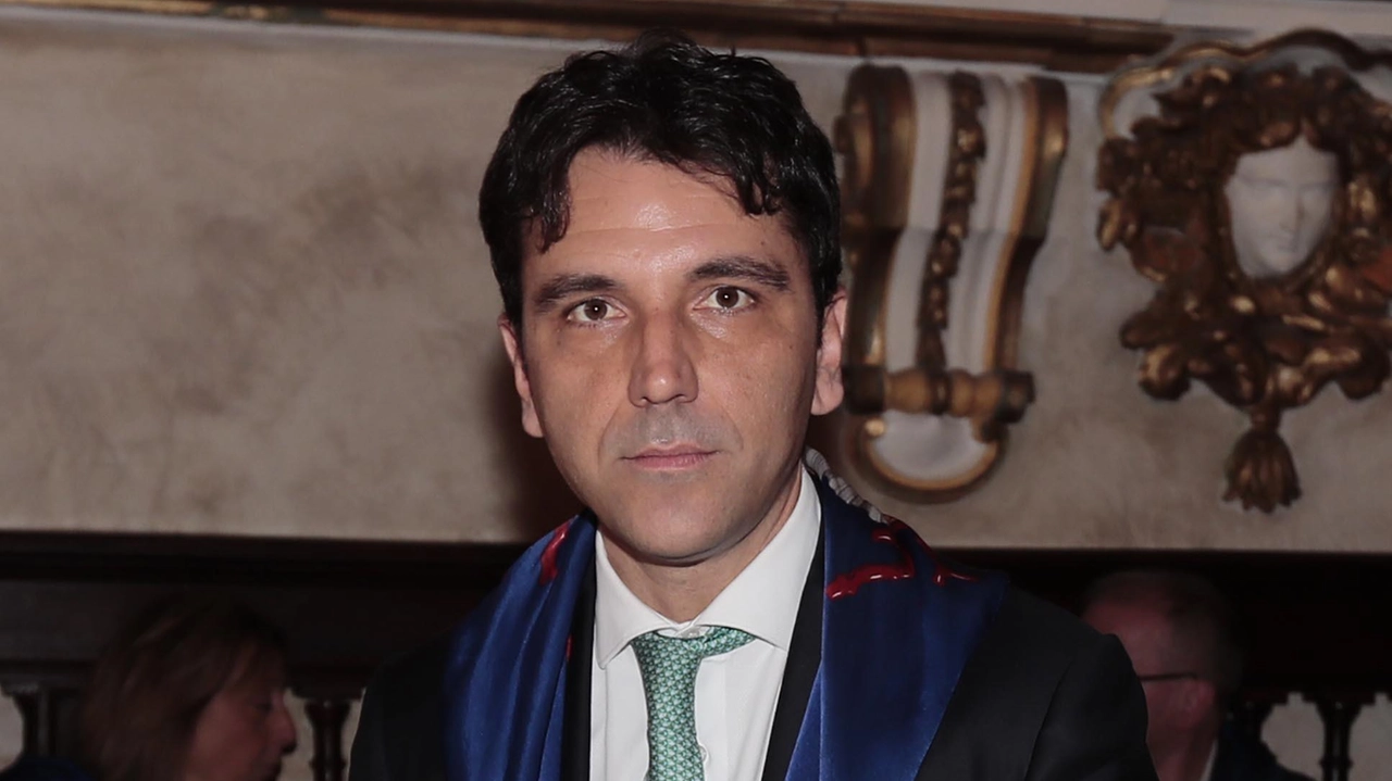 Il priore del Nicchio Davide Losi: la Contrada dovrà saltare un Palio Il priore del Nicchio Davide Losi: la Contrada dovrà saltare un Palio