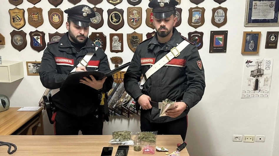 Carabinieri di Montevarchi scovano spacciatore di droga