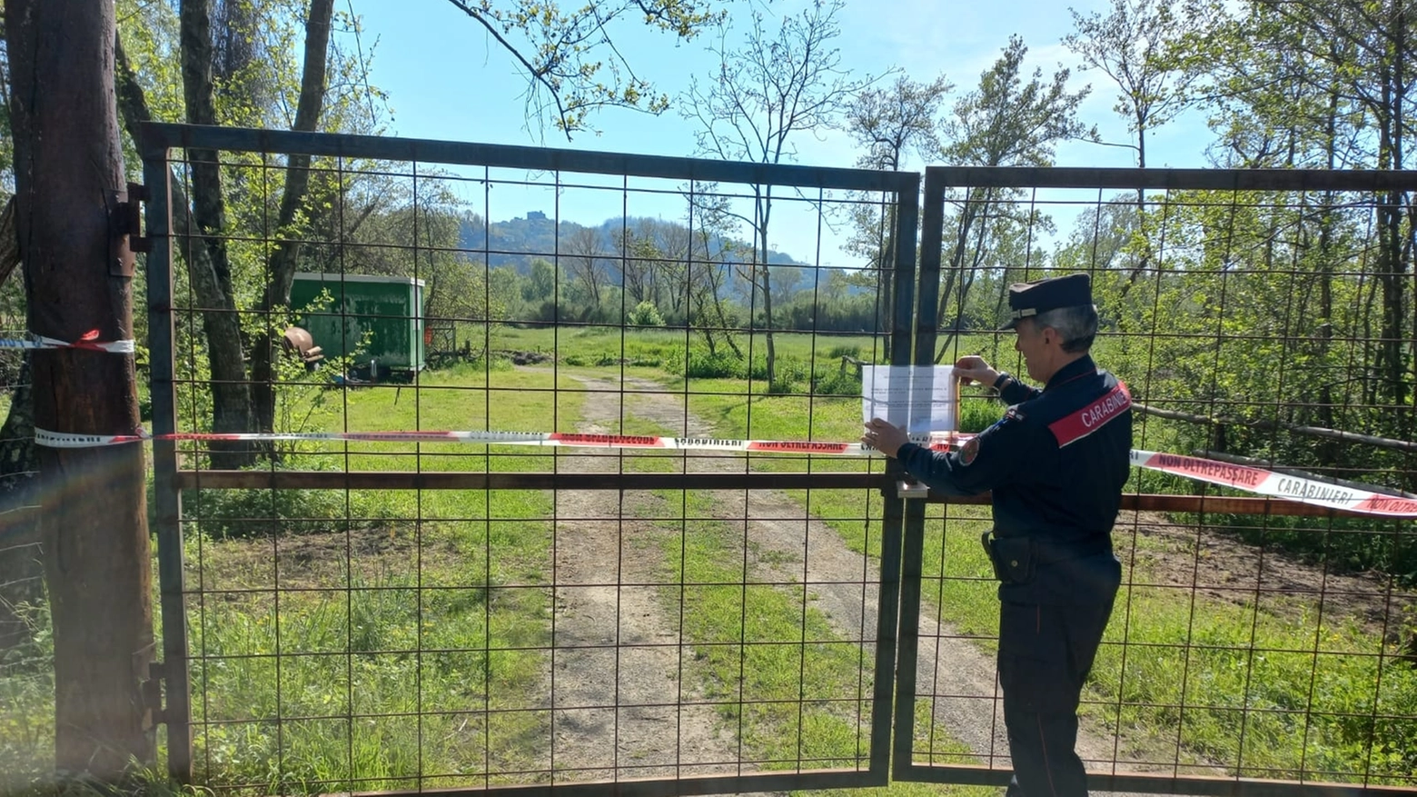 I carabinieri forestali hanno già denunciato l'organizzatore del motoraduno abusivo