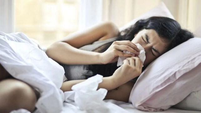 Il picco dell'influenza è atteso per Natale, i medici consigliano di vaccinarsi per arginare la propagazione del virus Il picco dell'influenza è atteso per Natale, i medici consigliano di vaccinarsi per arginare la propagazione del virus