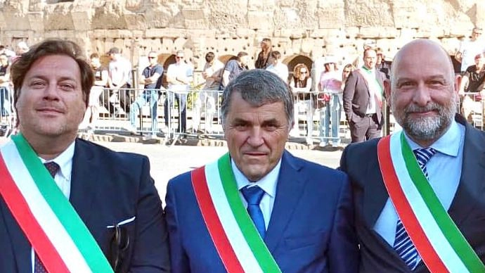 La delegazione dei sindaci di Valle del Serchio, Garfagnana e Versilia a Roma per la Festa della Repubblica