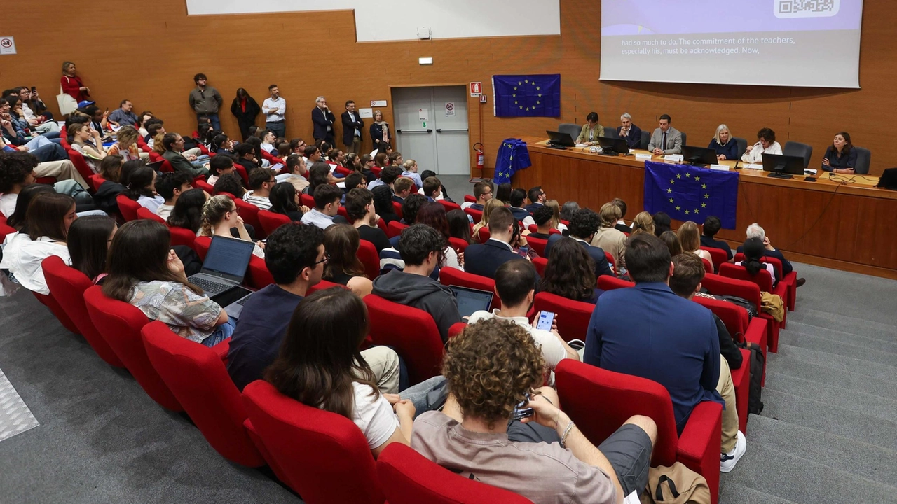 L’iniziativa all’ateneo di Firenze «What are EU doing? Le domande dei giovani agli europarlamentari»