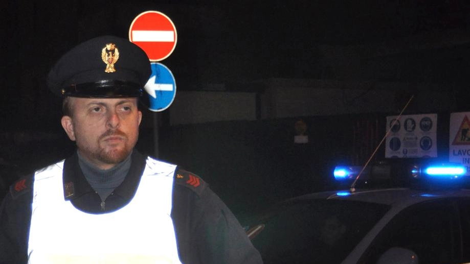 GROSSETO Un daspo, Willy, cioè urbano, di due anni dopo la lite in un locale da ballo di Grosseto e un... GROSSETO Un daspo, Willy, cioè urbano, di due anni dopo la lite in un locale da ballo di Grosseto e un...