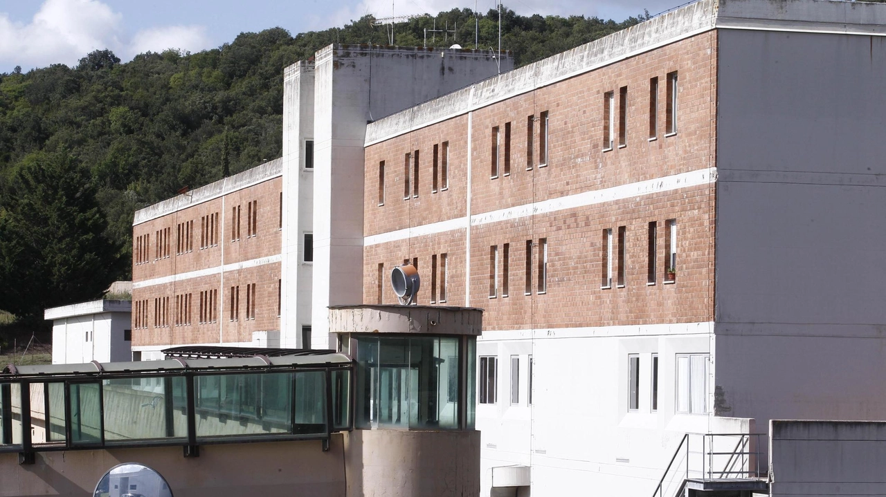 Ricerche in Toscana per l’evasione di un detenuto che non ha fatto rientro nel carcere di San Gimignano. domenica sera Ricerche in Toscana per l’evasione di un detenuto che non ha fatto rientro nel carcere di San Gimignano. domenica sera